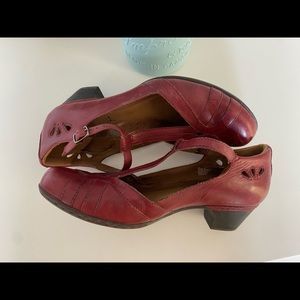 Cob Hill Retro T-Strap Heels